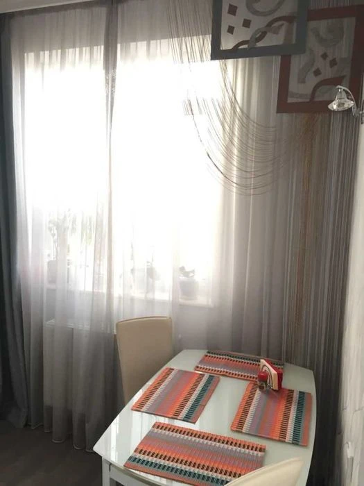 Продам 2х кімнатну квартиру в ЖК " 12 Жемчужіна" по вулиці М
