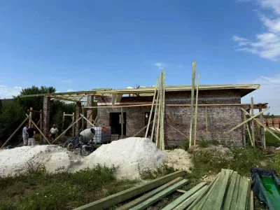 Будинок. Івано-Франківськ, Село Підпечери