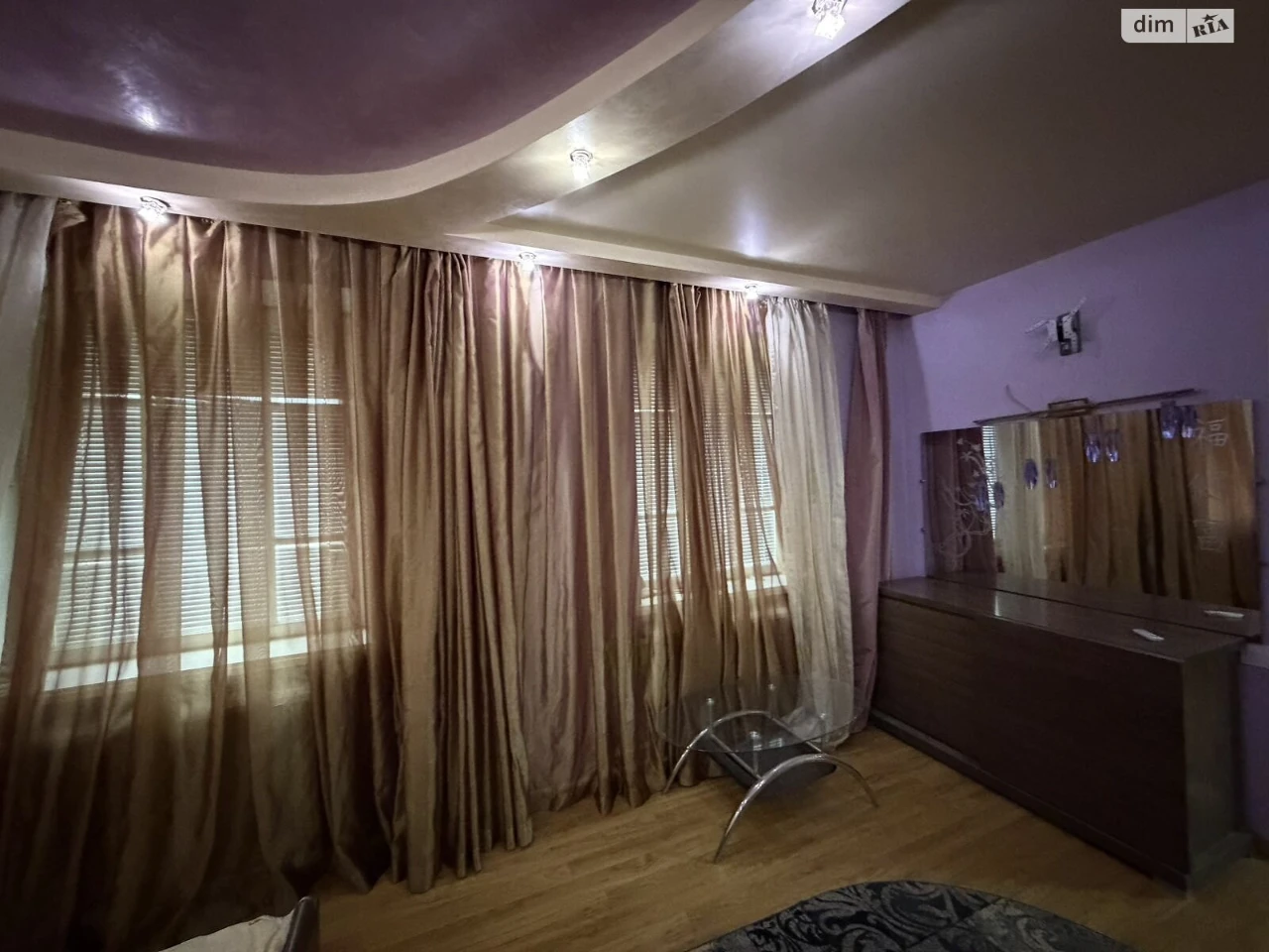 Довгострокова Оренда Квартира Південно-Західний