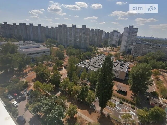 Sale of 2-room apartment 59.3 sq. m. on Honore de Balzac Street 18 •