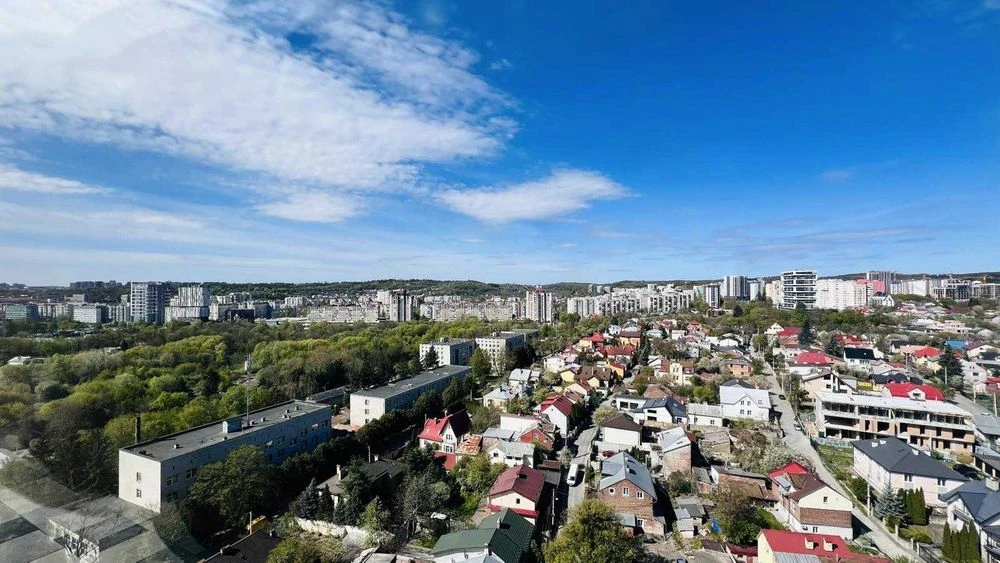 Квартира з терасою у GreenVille Park з панорамою на весь Льв