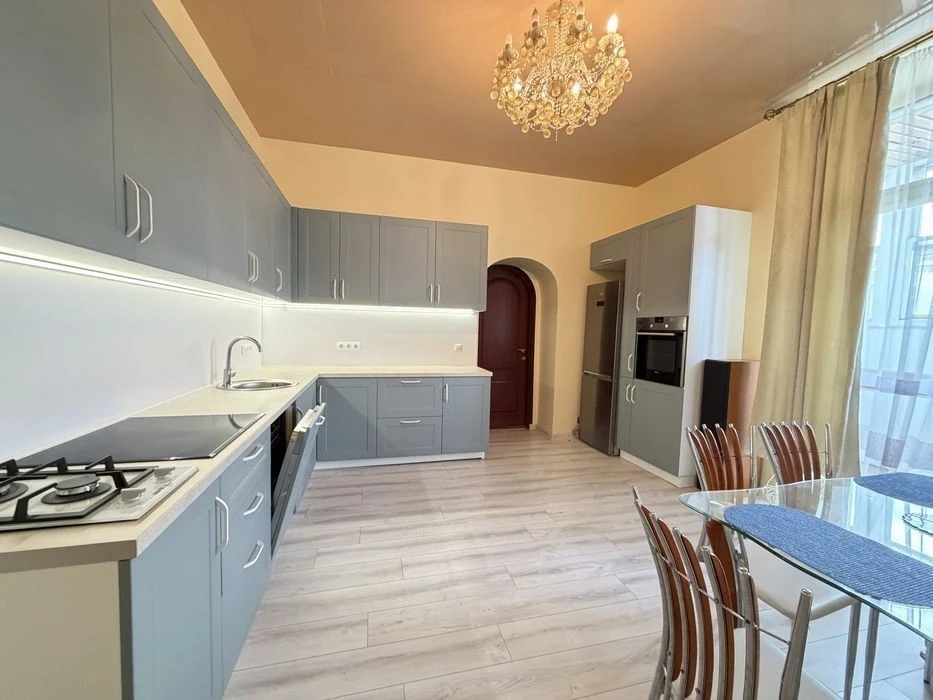 ‼️No Commission‼️2-level 3-room apartment in the center of Khreshcha