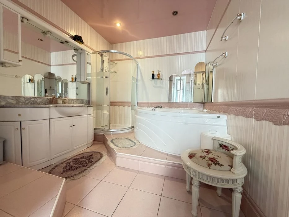 ‼️No Commission‼️2-level 3-room apartment in the center of Khreshcha