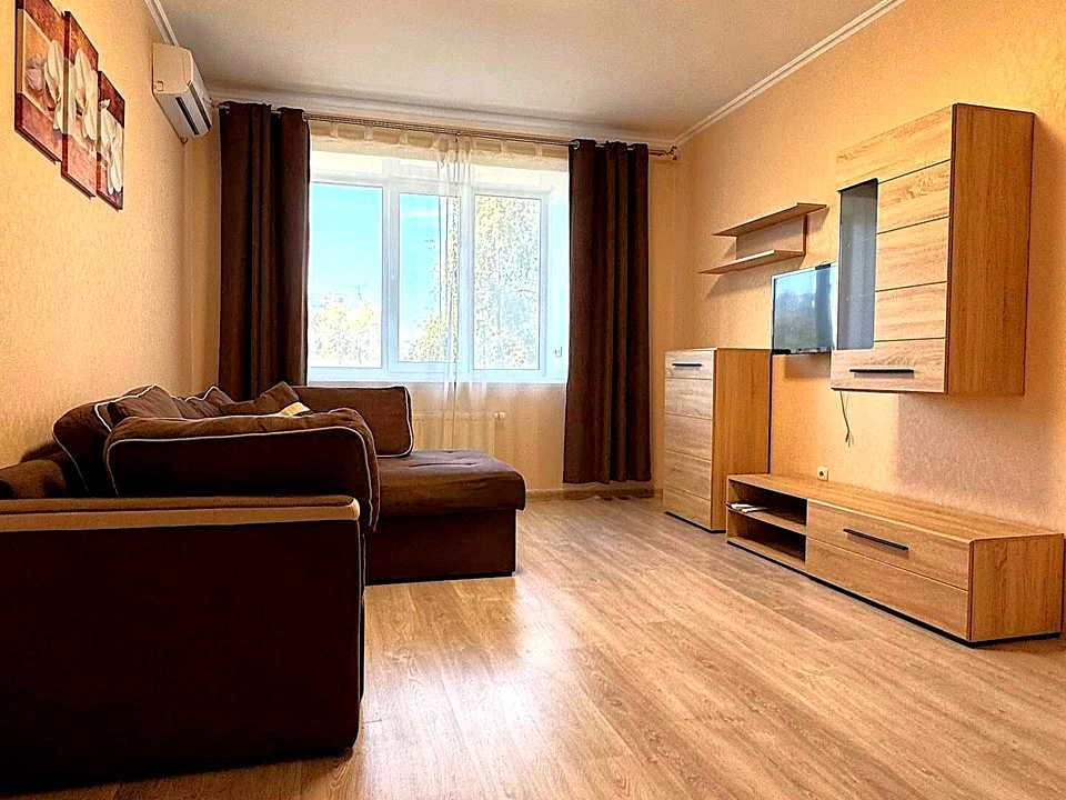 Квартира. Київ, Академіка Вернадського бульв.