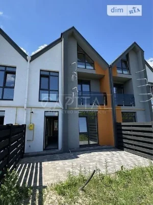 Продаж 3 поверхового будинку з ділянкою на 1.44 сотки, 150 к