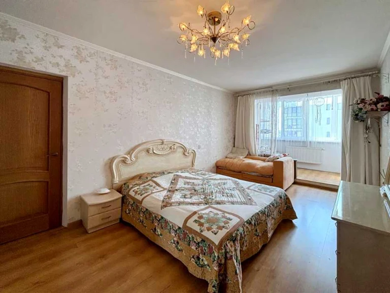 Квартира. Івано-Франківськ, Гната Хоткевича вул.