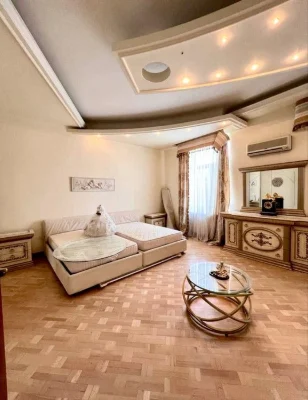 $129,900 PUSHKINSKAYA Skovoroda! LUXURY Apartment 204