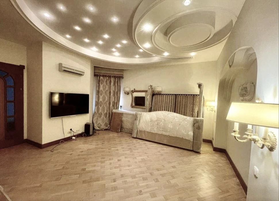 $129,900 PUSHKINSKAYA Skovoroda! LUXURY Apartment 204
