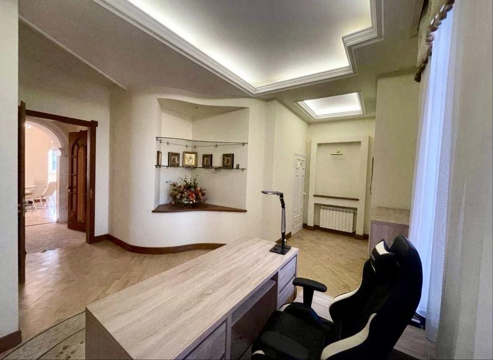 $129,900 PUSHKINSKAYA Skovoroda! LUXURY Apartment 204
