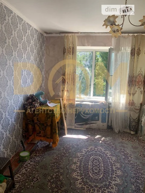 Здам в оренду кімнату на вул. Івана Гонти 3 довгостроково •
