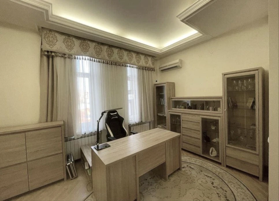 $129,900 PUSHKINSKAYA Skovoroda! LUXURY Apartment 204