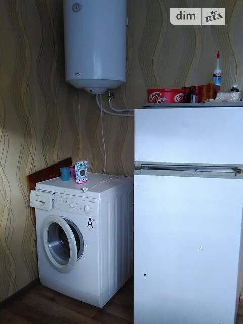 Здам в оренду кімнату на вул. Степана Чобану 15 довгостроков
