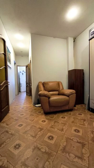 3-кімнатна квартира, р-н просп. Івана Мазепи,  вул. Володими