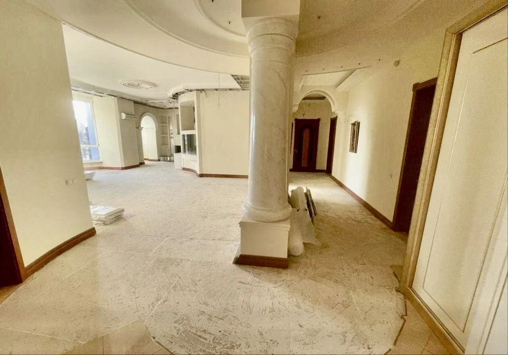 $129,900 PUSHKINSKAYA Skovoroda! LUXURY Apartment 204