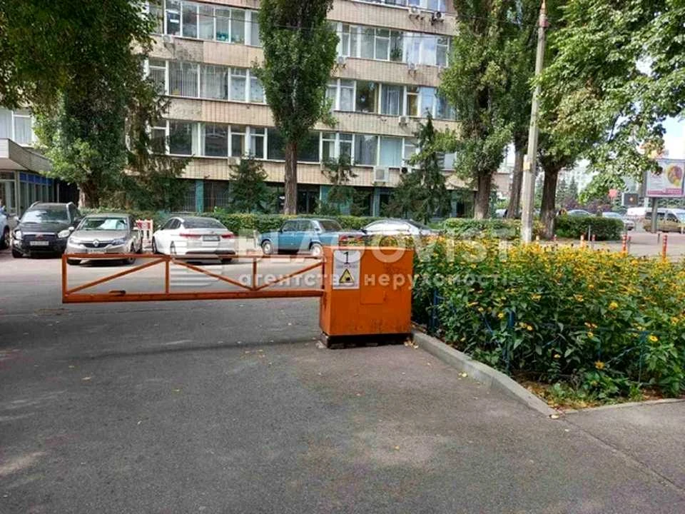 Квартира. Київ, Лесі Українки бульв.