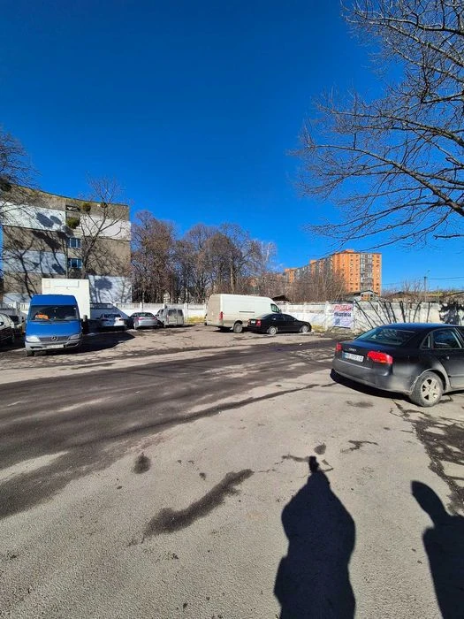 Продається земельна ділянка по вулиці Олега Антонова