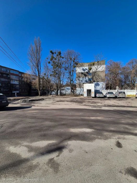 Продається земельна ділянка по вулиці Олега Антонова