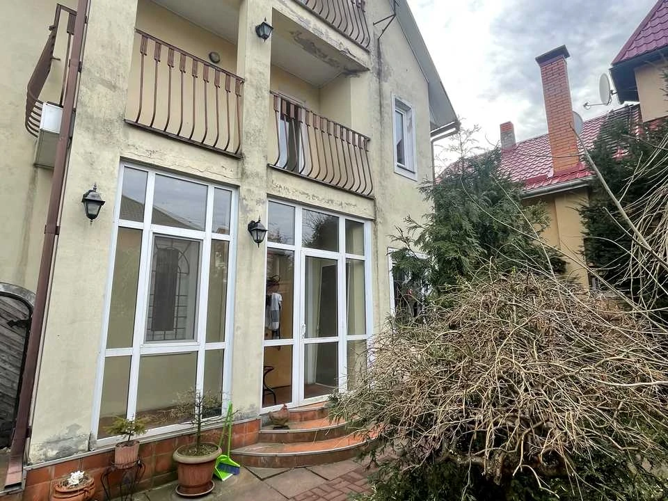 Будинок. Київ, Садова вул.