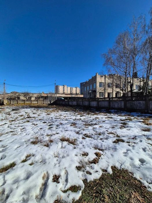 Продається земельна ділянка по вулиці Олега Антонова