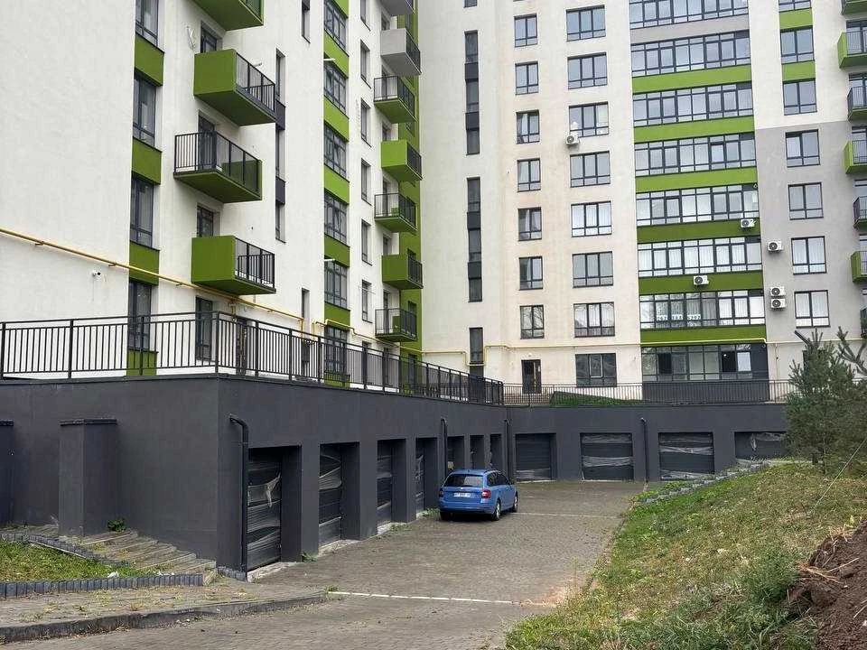 Квартира. Івано-Франківськ, Приозерна вул., (Будинок 21)