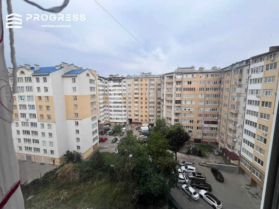 Продається простора 2кім. квартира вул. Галицька! Індивідуал