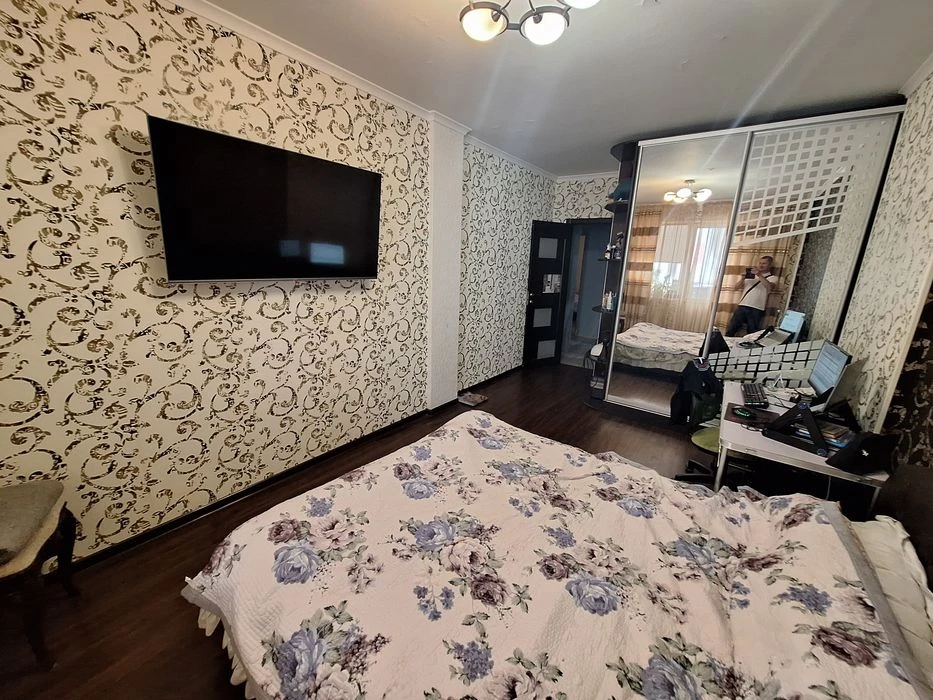 Мытница, Днепр, 80кв м. - 95000д. і1