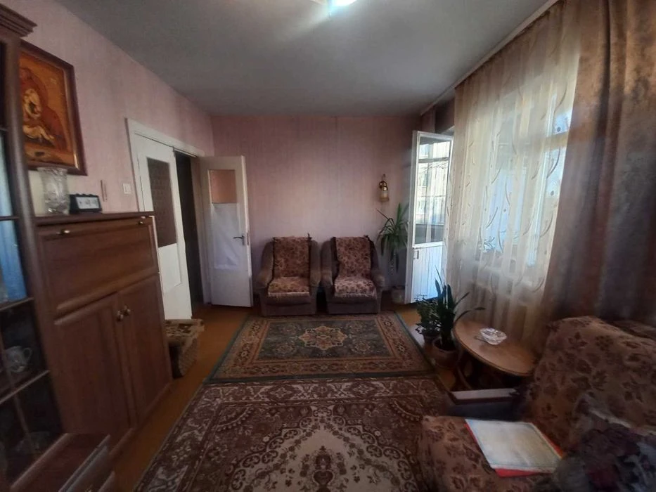 Продаж 2-х кімнатної квартири (Фабрична 1)