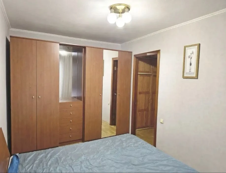 Продам 2 к квартиру. Лівий берег. Капітальний ремонт. Меблі.