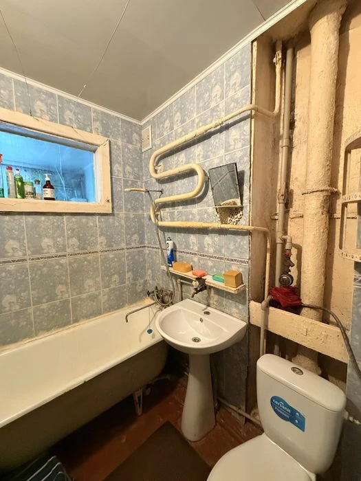 Продам 1 ком квартиру!