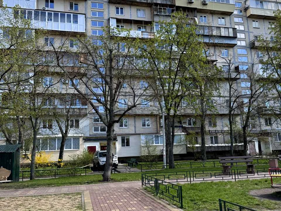 Квартира. Київ, Павла Тичини просп.