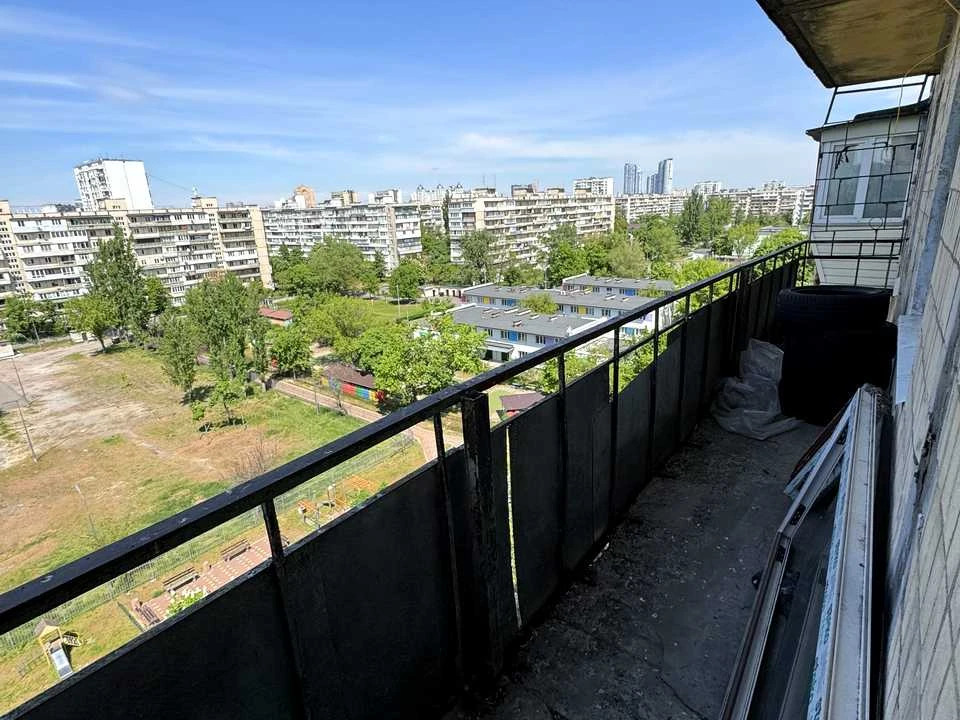 Квартира. Київ, Павла Тичини просп.