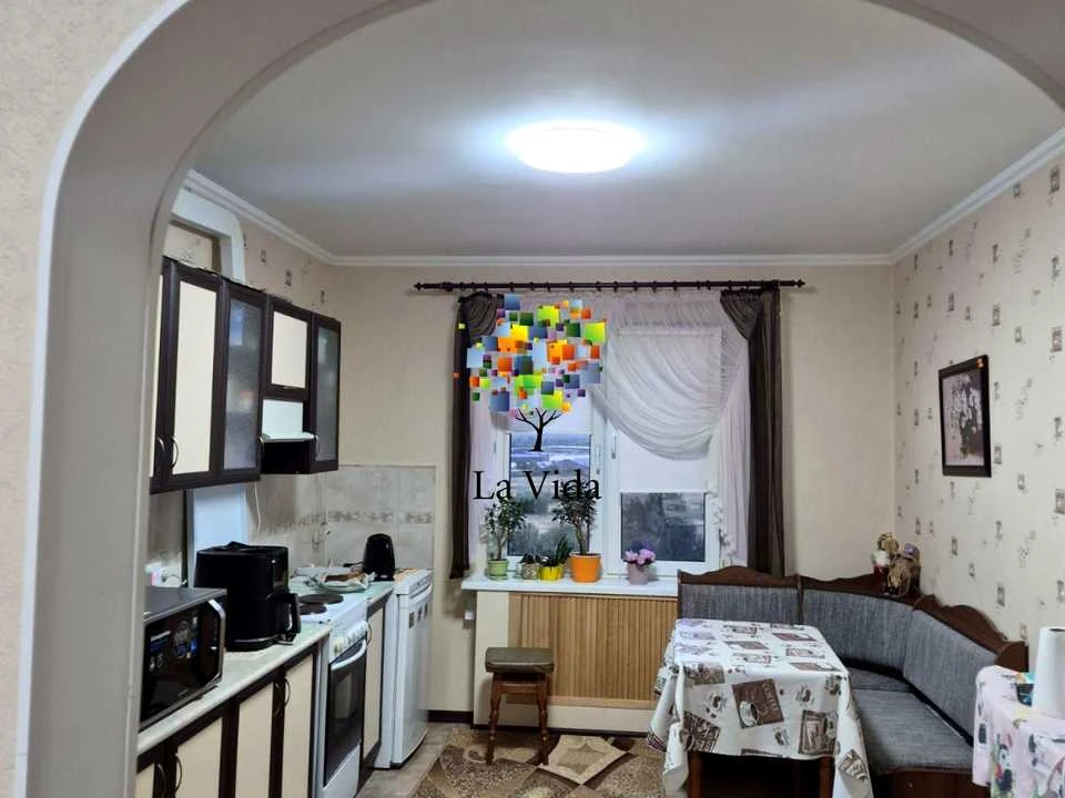 Квартира. Київ, Милославська вул.