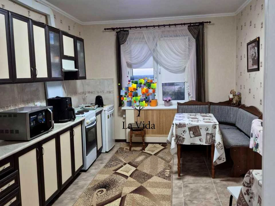 Квартира. Київ, Милославська вул.