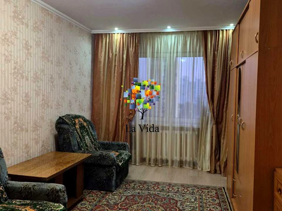Квартира. Київ, Милославська вул.