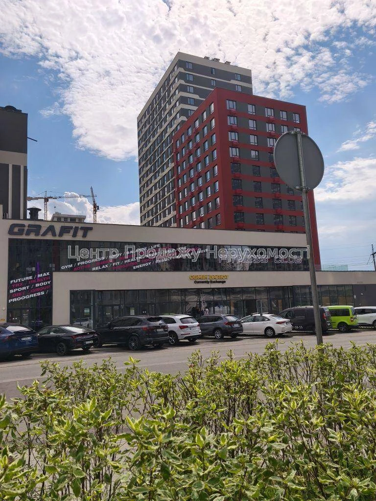 Продаж 1-к квартири, 43 м², 18/25 поверх, ЖК Варшавський 3,