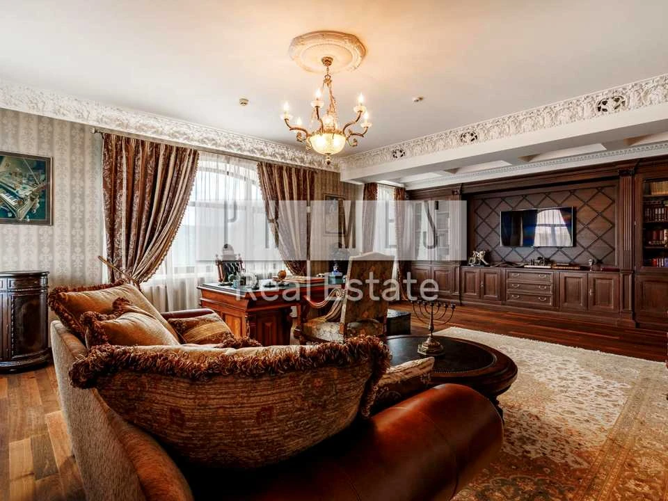 Будинок. Київ, Дубенська вул.