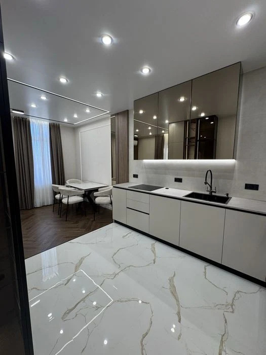 Продам 2-кімнатної квартири 65,6 м² | KADORR City | Краснова