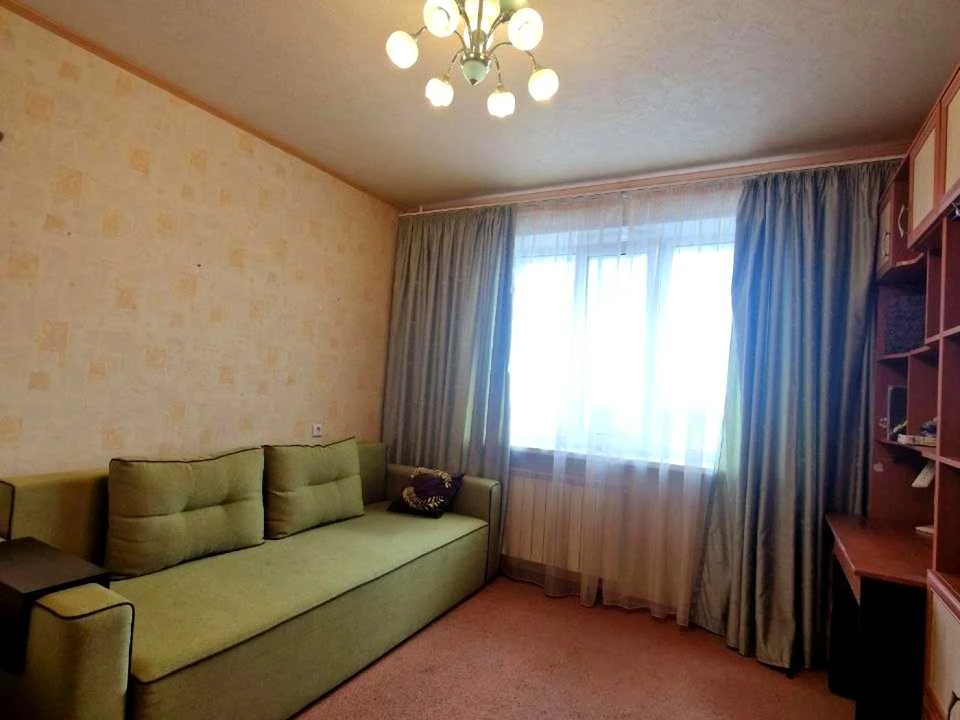 Apartment. Kharkiv, Traktorostudivnyky Ave.