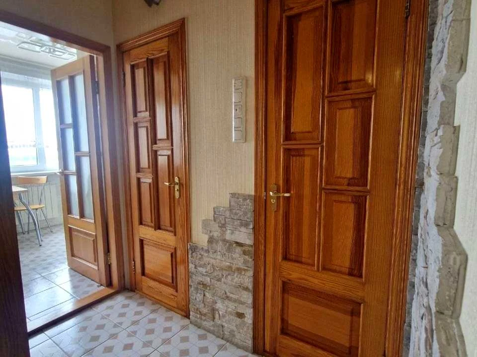 Apartment. Kharkiv, Traktorostudivnyky Ave.