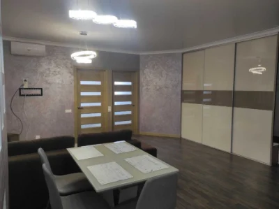 Продам 3 кімн.квартиру з ремонтом по вул.Чорновола 15 а