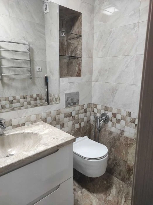 Продам 3 кімн.квартиру з ремонтом по вул.Чорновола 15 а