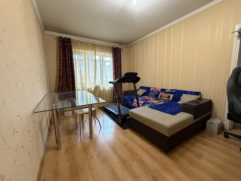 Продам 2к Герцена рн парку Шевченка! З мебелями і технікою !