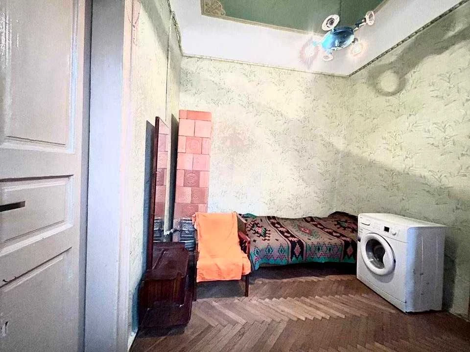 Квартира. Львів, Короля Данила пл.