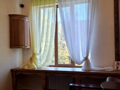 Квартира. Київ, Інститутська вул.