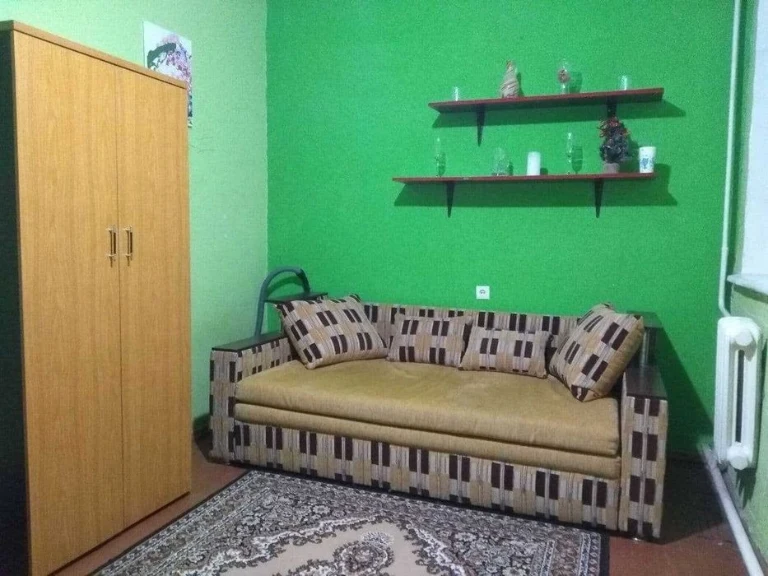 2k, possible renovation, Petropavlivska St. 48 Kurenivka m