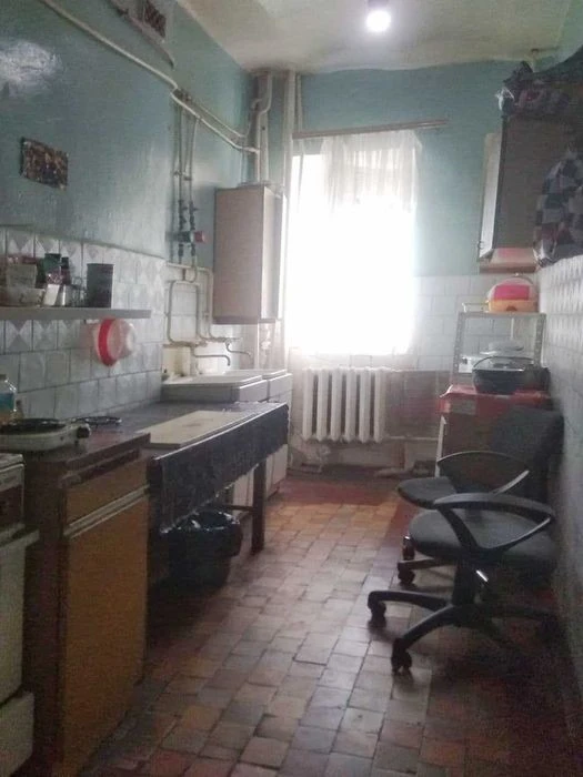 2k, possible renovation, Petropavlivska St. 48 Kurenivka m