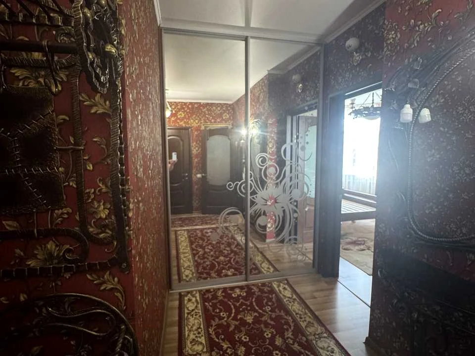 Квартира. Київ, Миколи Ушакова вул.