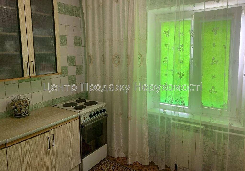 Продаж 1-кімн. квартири, 41. 6 м², 1/13 эт, Київ – чудова пр
