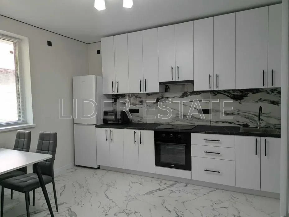 Продаж 1-к квартири 32.3 м², 1/4 пов., Ужгород | Вул. Шопена