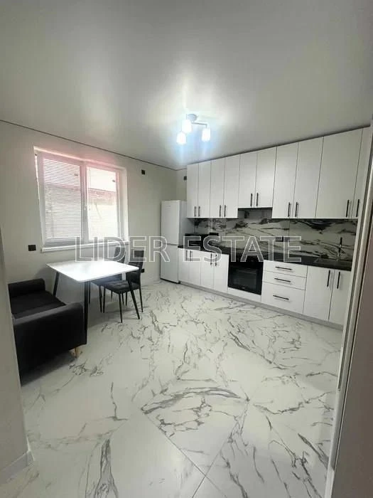 Продаж 1-к квартири 32.3 м², 1/4 пов., Ужгород | Вул. Шопена